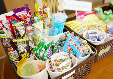 名物「駄菓子屋コーナー」